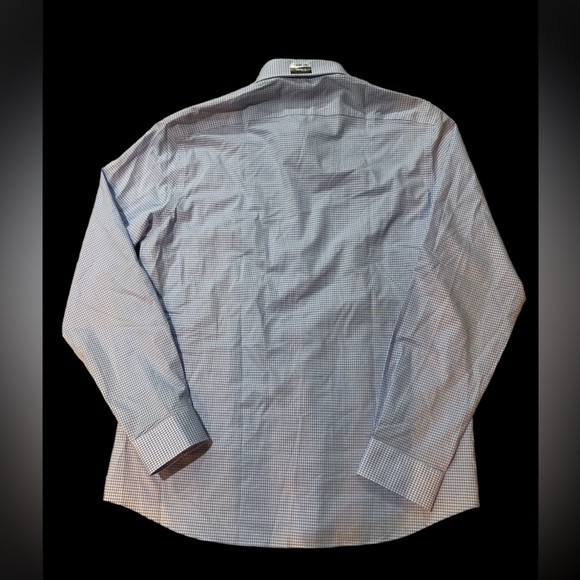 Tommy Hilfiger dress shirt. Size Large. - Picture 2 of 6